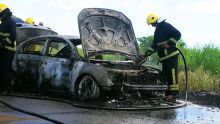 Saint-Martin : Une voiture prend feu alors que son conducteur est au volant