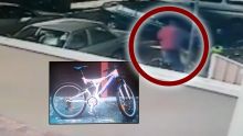 Vacoas : une caméra de surveillance filme le vol d'une bicyclette 