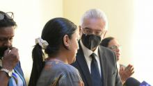 Vieux-Grand-Port : le PM rend  visite à la famille de la policière Dimple Raghoo tuée lors d’une «controlled delivery»