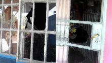 À Lallmatie: il rappelle à l’ordre des ivrognes qui vandalisent sa maison