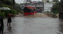 Pluies torrentielles: les bus opéreront jusqu’à 17 heures
