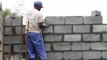 Matériaux de construction: le ciment en hausse et les barres de fer en baisse