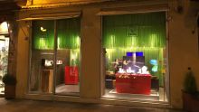 À Bologne: Nandanee Soornack gérerait une boutique de luxe
