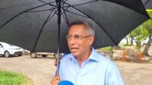 Bateaux échoués : suivez la conférence de presse du leader de l’opposition, Xavier-Luc Duval