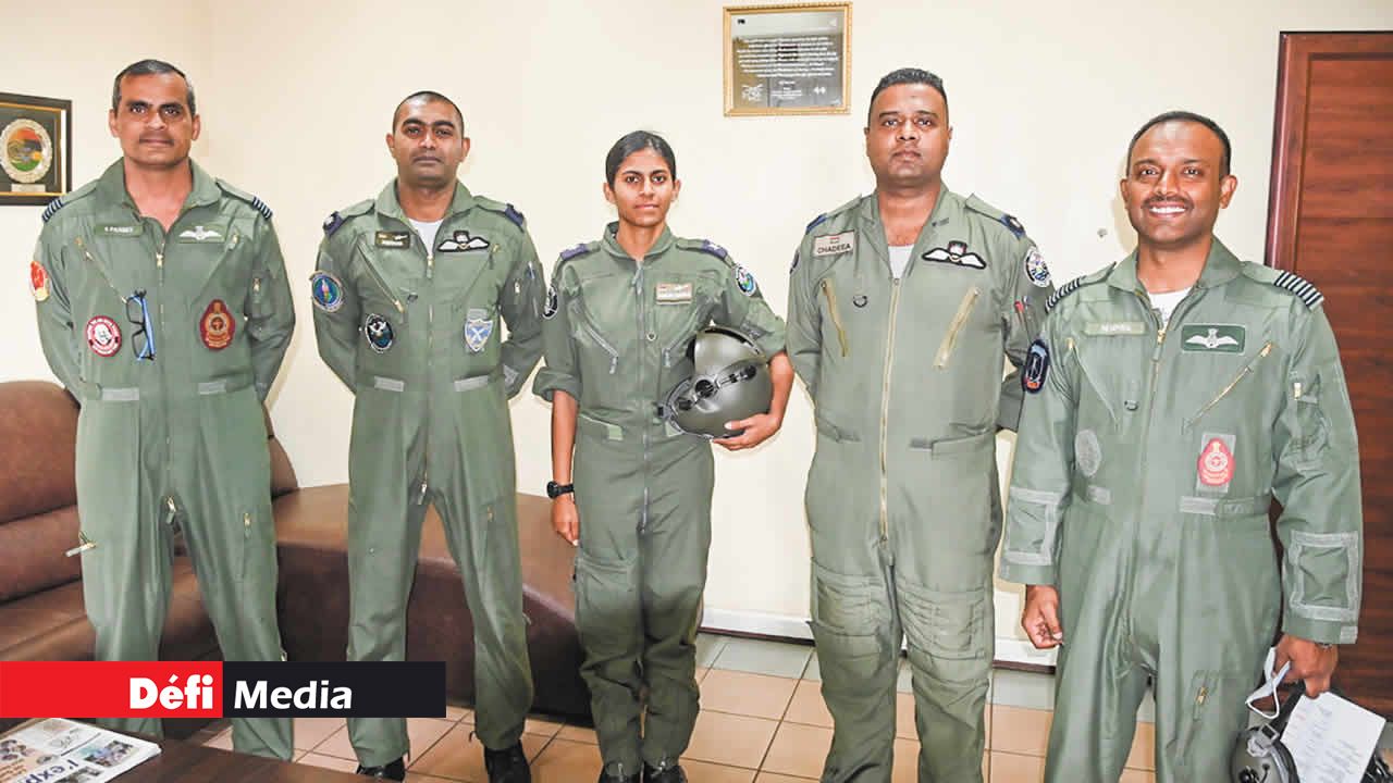 La DASP Ramjee-Essoo en compagnie de ses collègues du PHS.