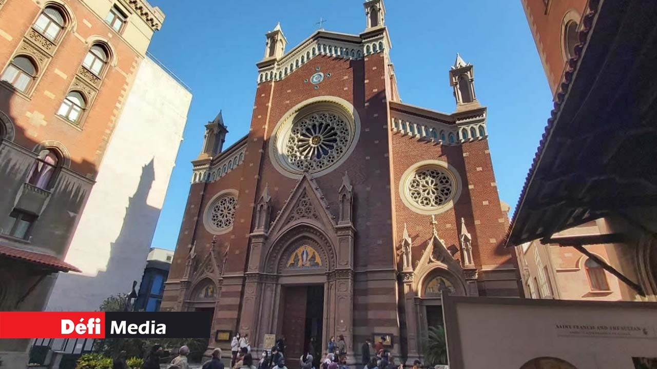 L’église Saint-Antoine reste bondée.