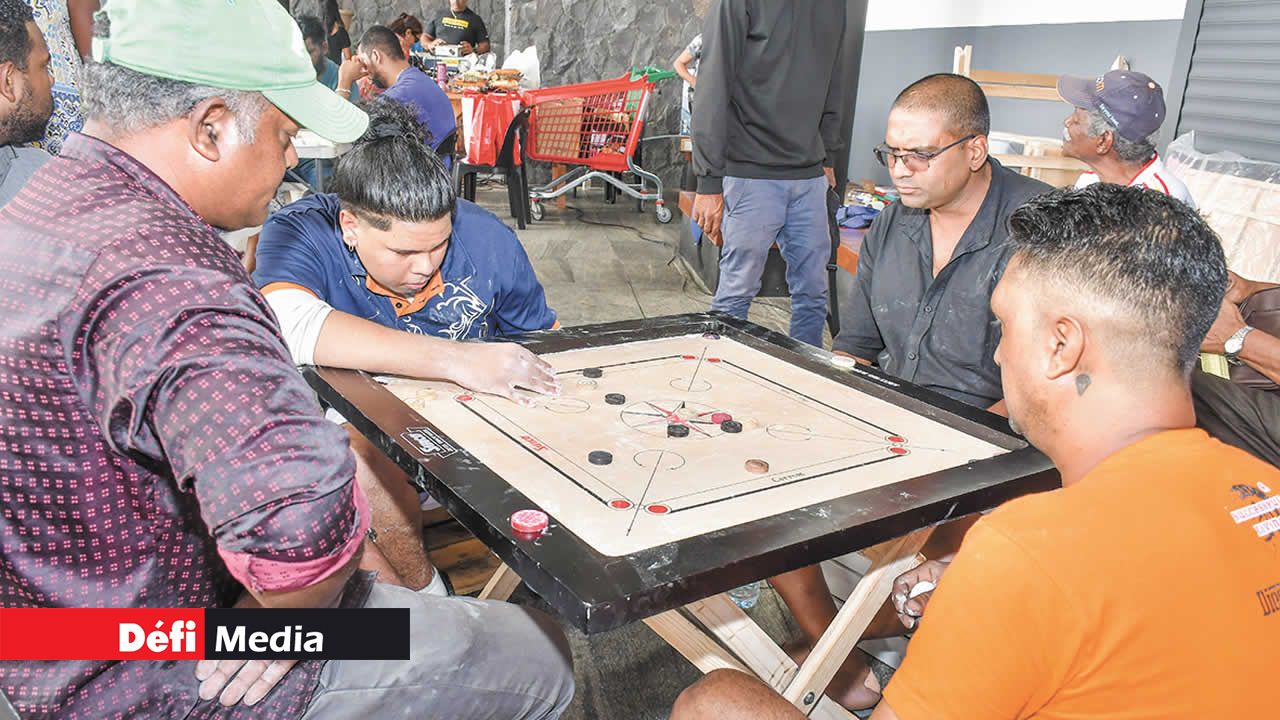 Le Dream Price de Quinze-Cantons, à Vacoas, a accueilli la grande finale de domino et de carrom.