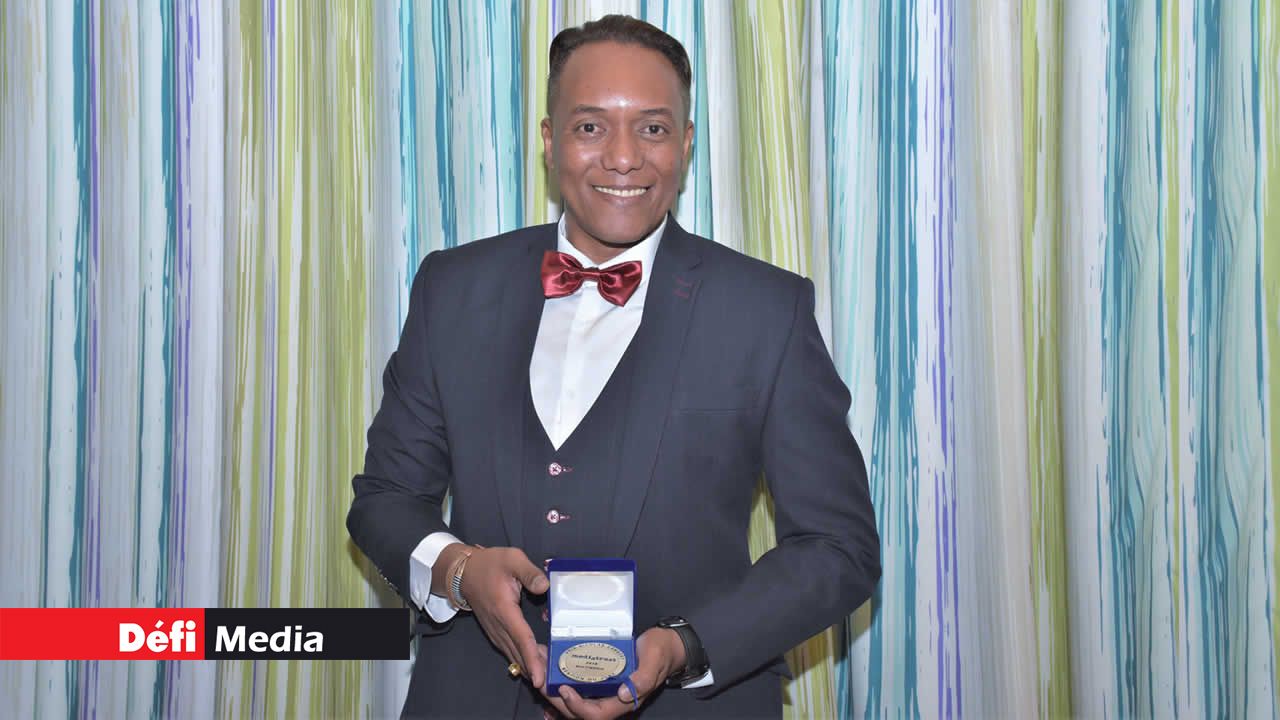 Mention spéciale du jury pour Jean-Luc Émile du Défi Media Group dans la catégorie multimédia pour sa vidéo : « Il était une fois l’esclavage - De Gorée à Trou-Chenille…». Prix Nicolas-Lambert