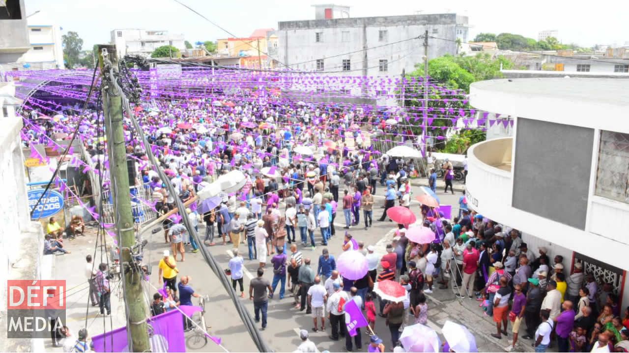 L’assistance des mauves vue d’en haut vers 11h40.
