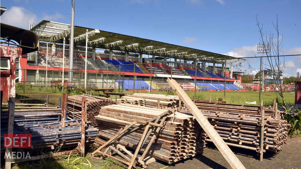La pelouse du stade George V sera refaite. Infrastructures