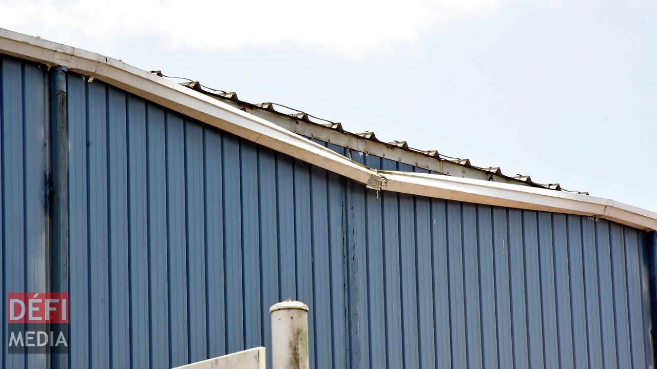 La toiture du Centre national de badminton sera refaite dans le cadre des JIOI. Infrastructures