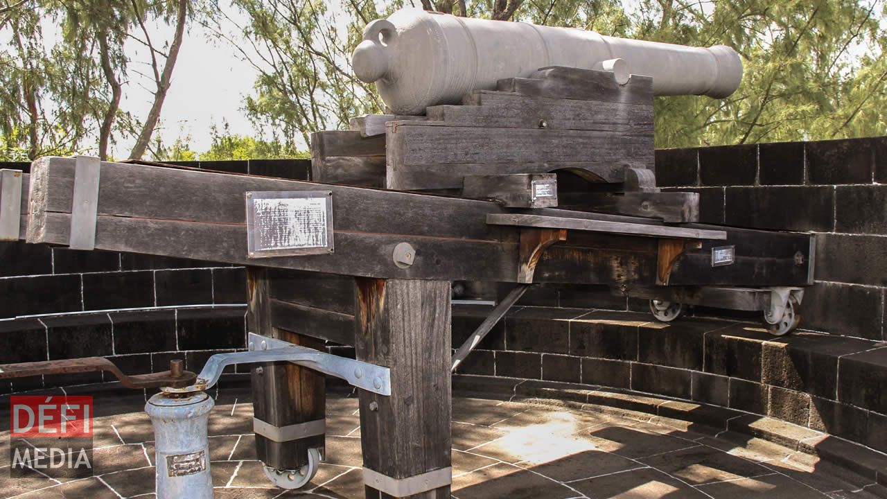 Une des artilleries lourdes de l’époque dont les tours étaient équipées.