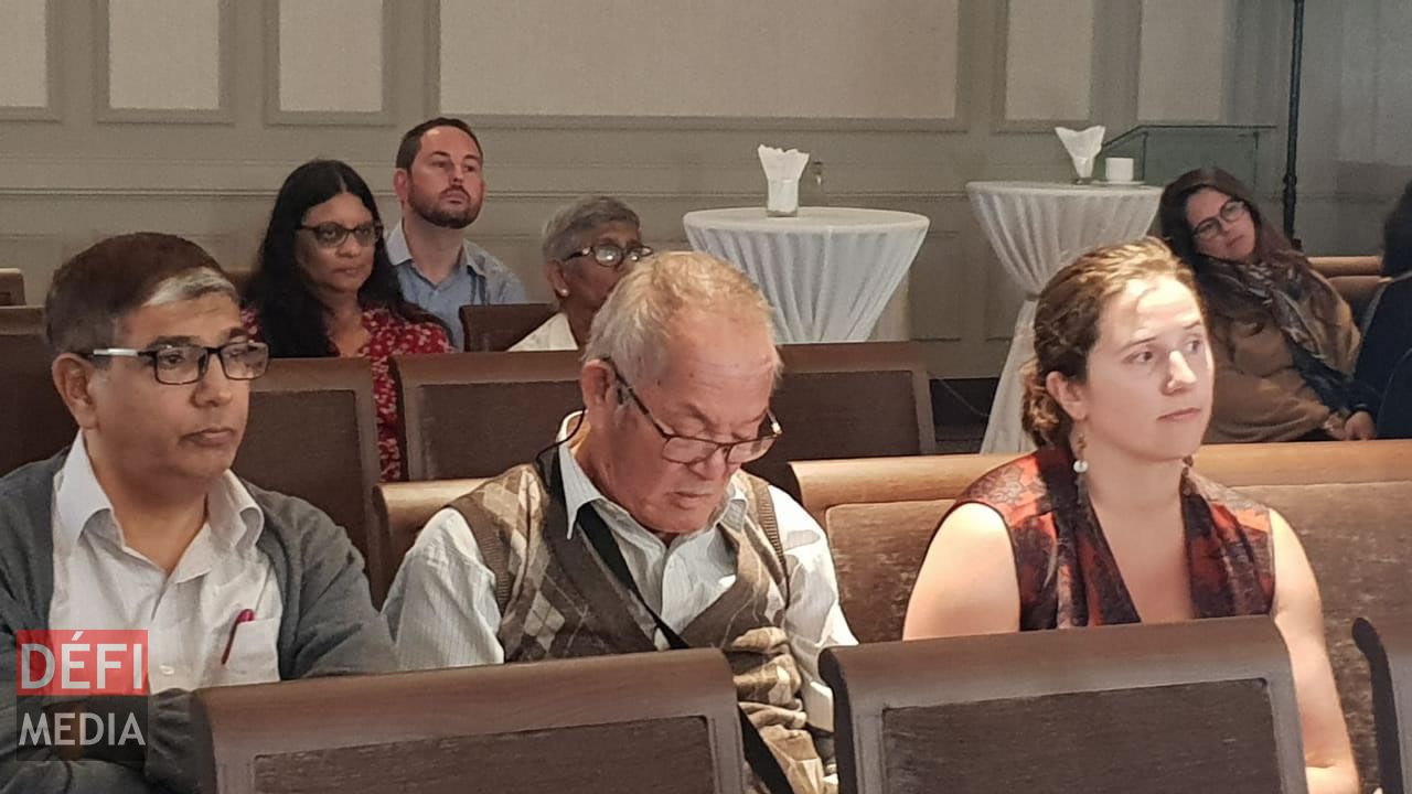 Une vue de l'assistance