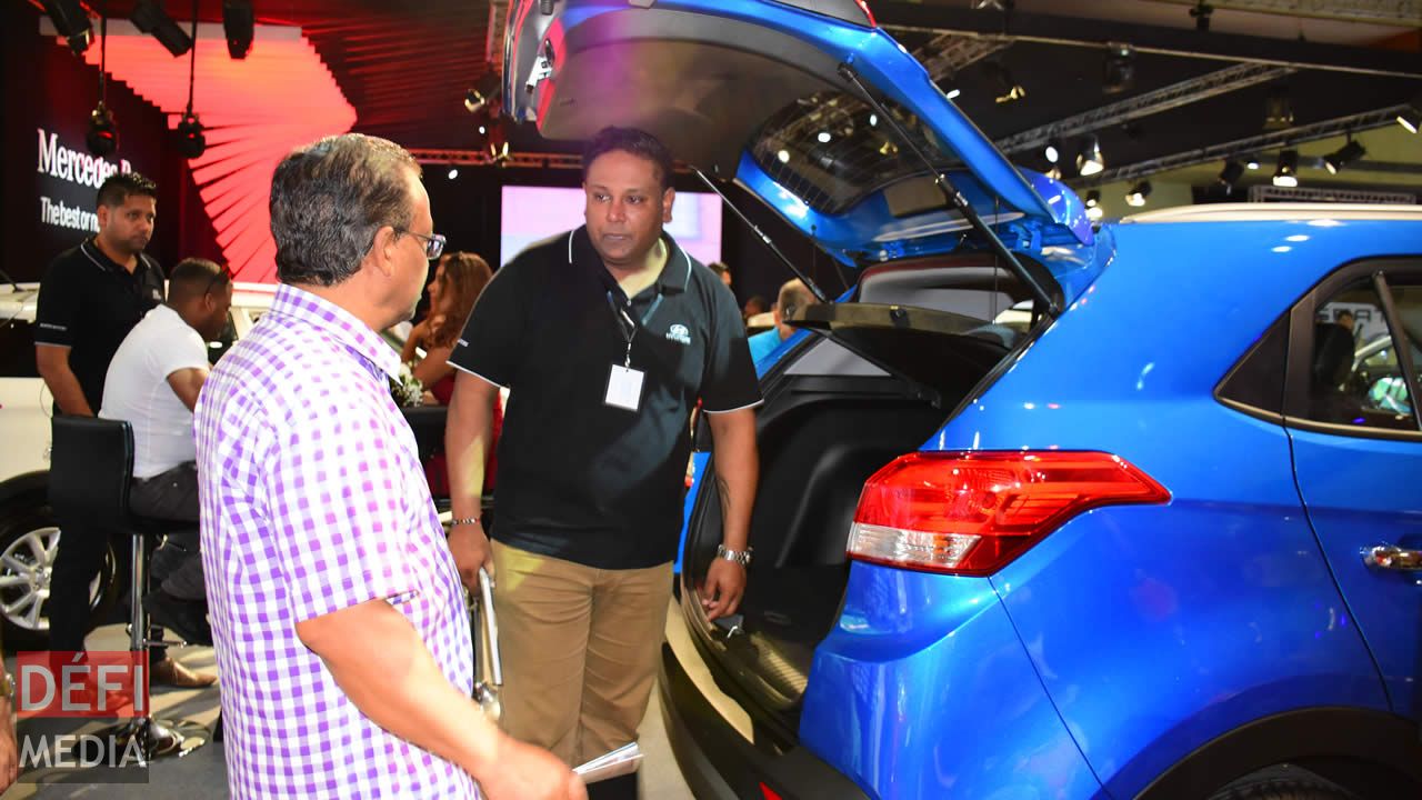 Photo Marjoreland Potiah Salon de l'Automobile