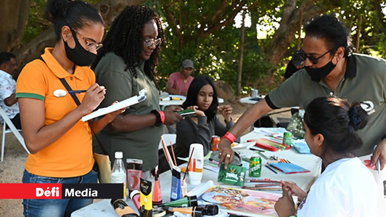 De nombreux artistes ont répondu présents au concours de Live Painting qui s’est tenu à Casela Nature Parks.