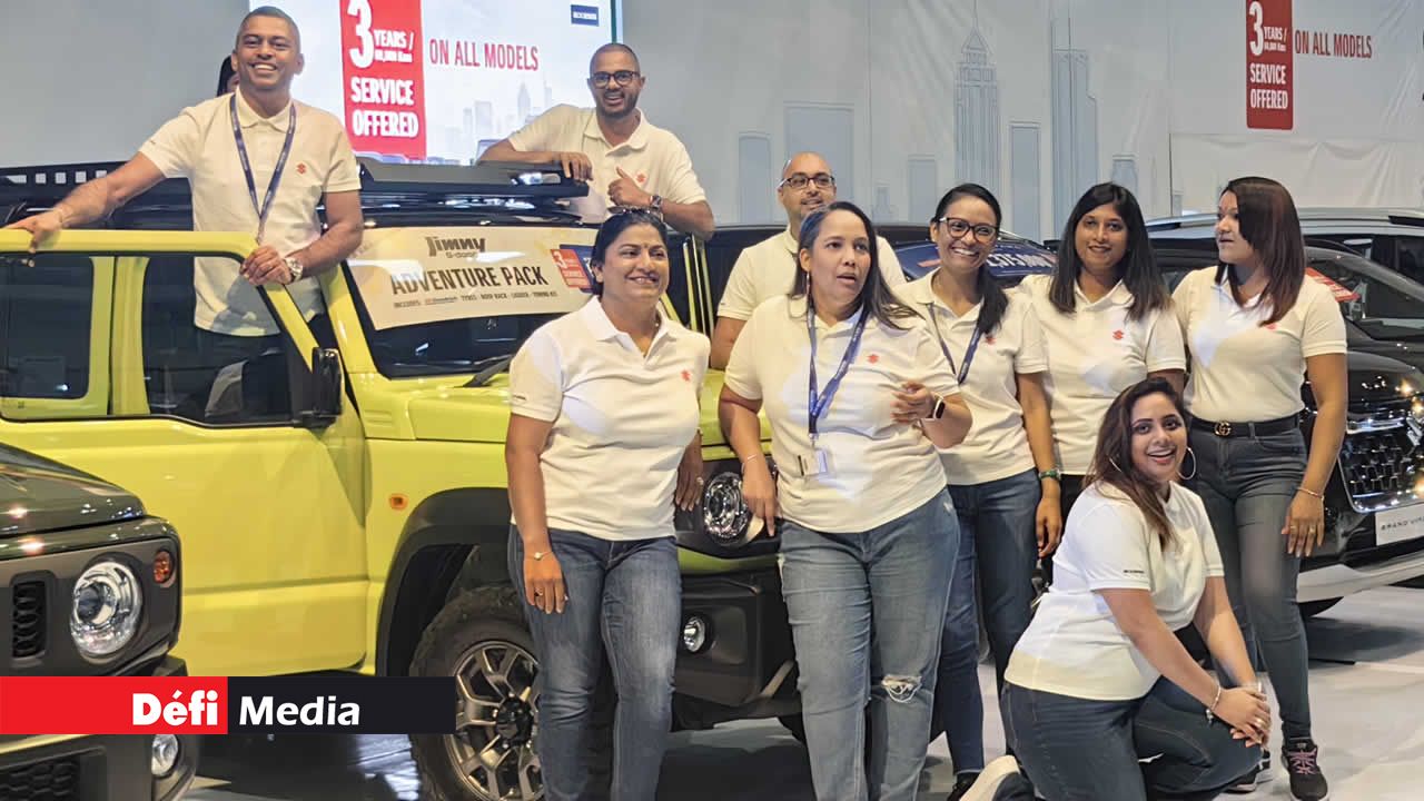 Photo-souvenir de l’équipe de CFAO Mobility.