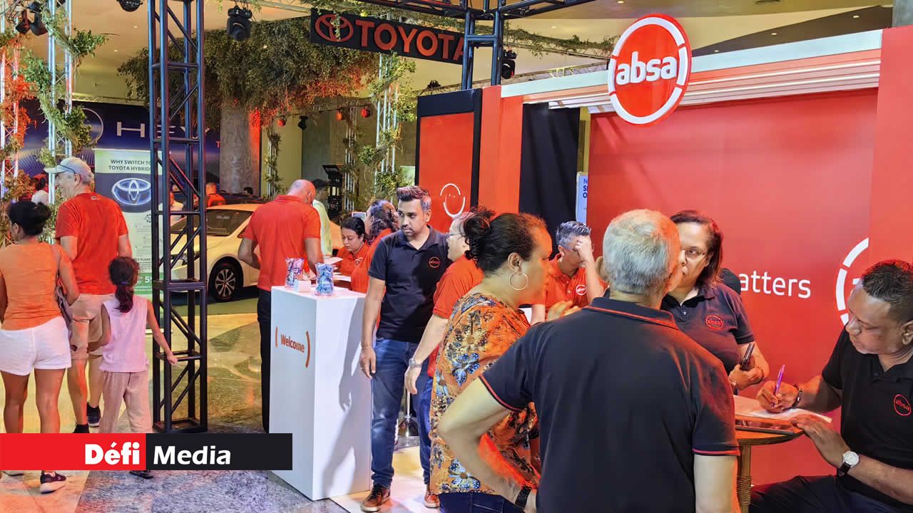 ABSA a proposé des crédits automobiles à ceux intéressés.