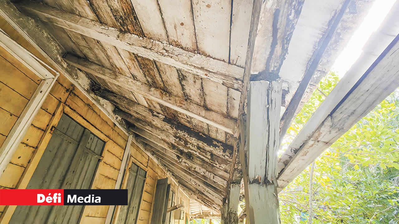 Les poutres sont dans un piteux état.
