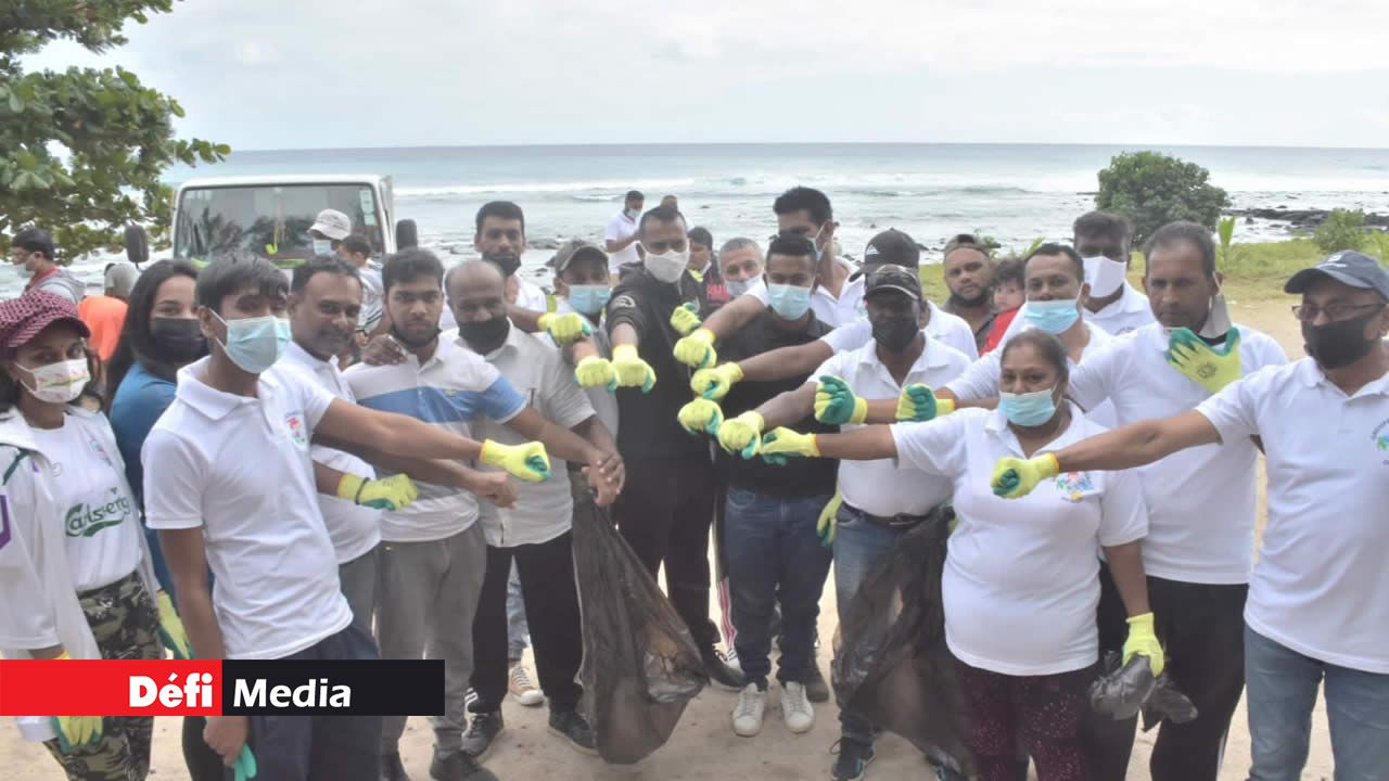 Le Groupe Renaissance du Nord n’en était pas à son premier nettoyage de la plage de Pointe-aux-Piments.