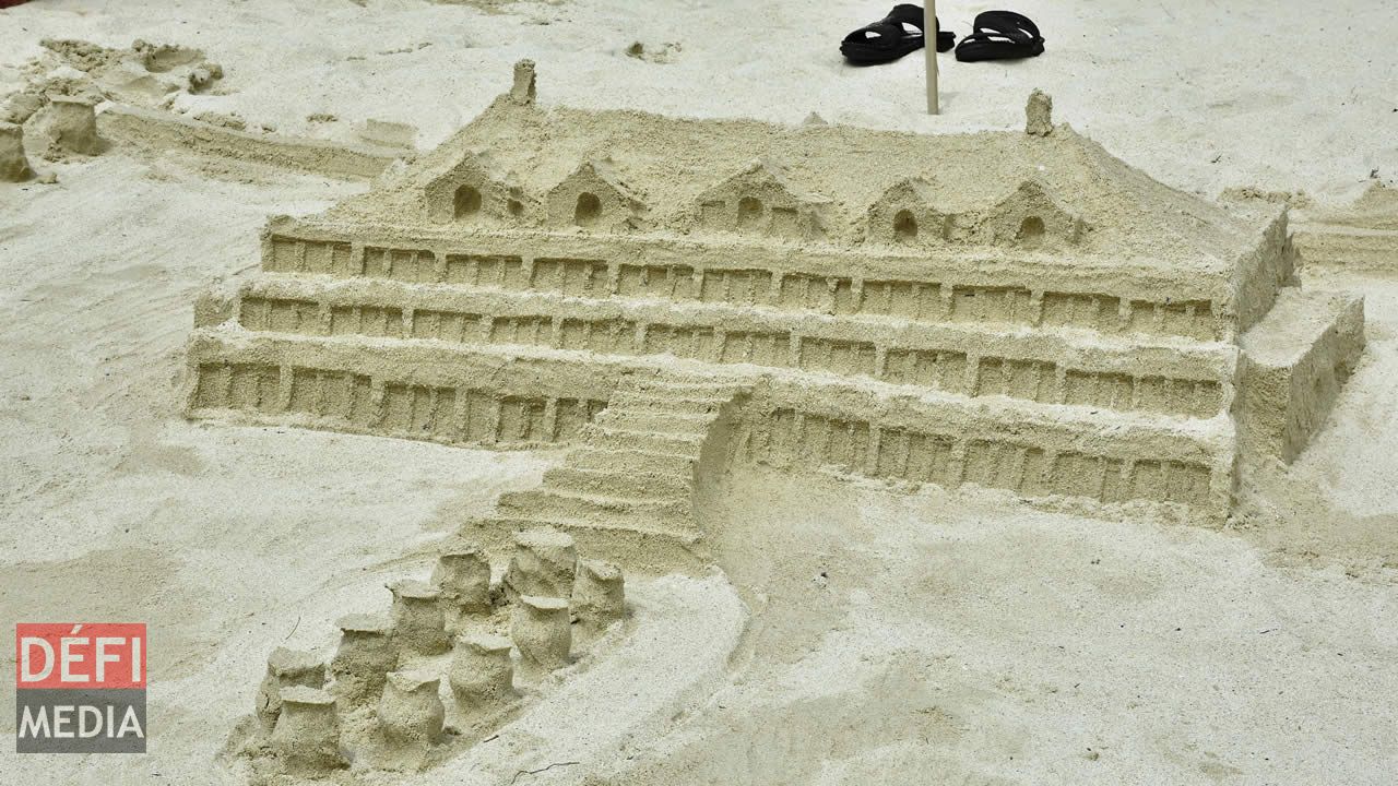 L’Hotel de Sugar Beach crée par Rajesh Chamroo, habitant de Flic-en- Flac. L’Hotel de Sugar Beach crée par Rajesh Chamroo, habitant de Flic-en- Flac.