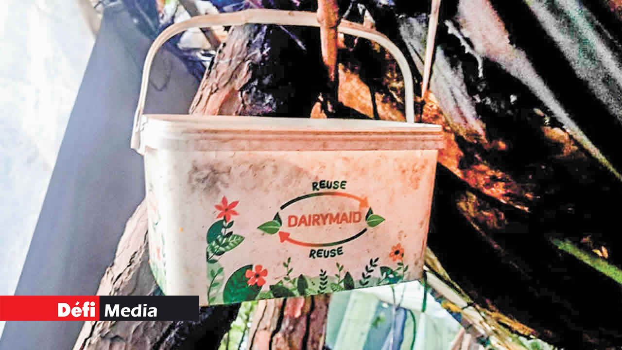 Son frigo improvisé.