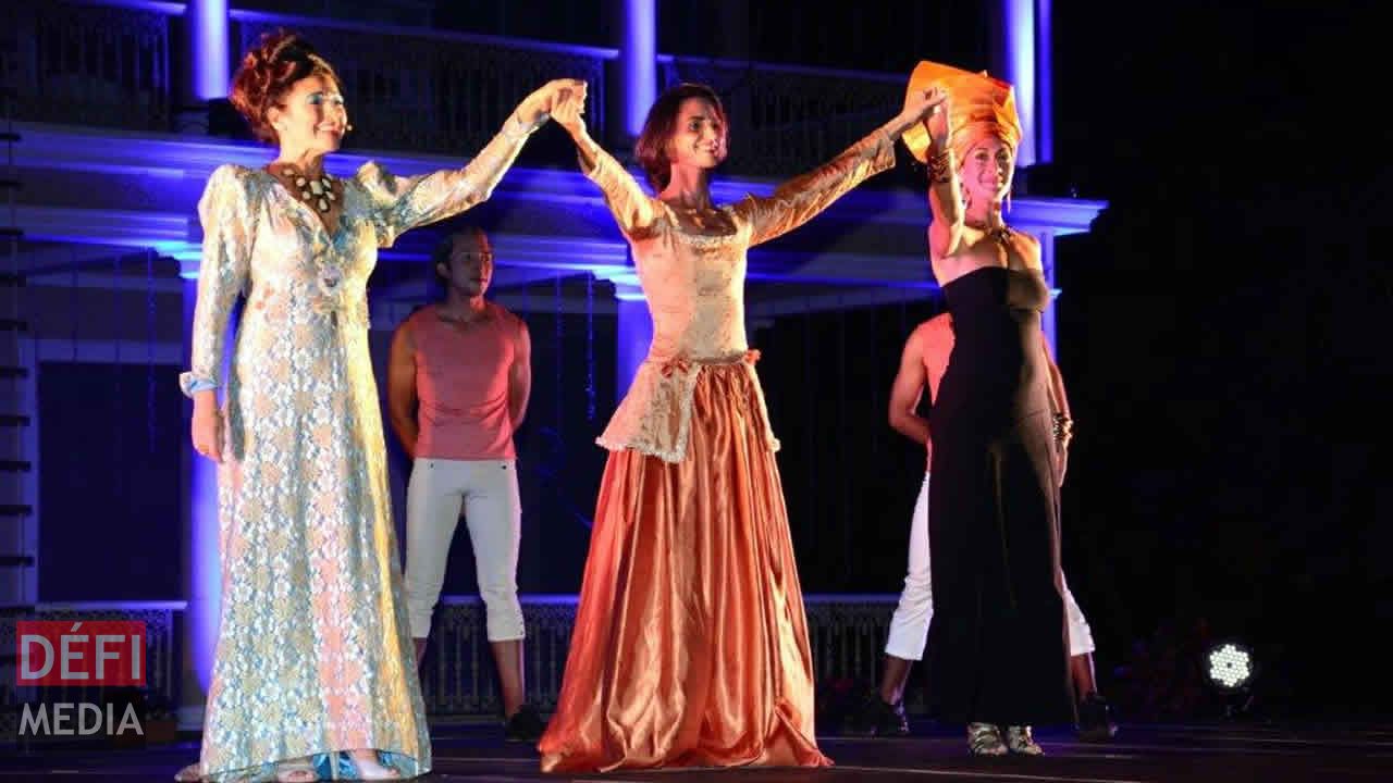 Véronique Zuël et les danseurs d’Eva Dalais font partie du spectacle.