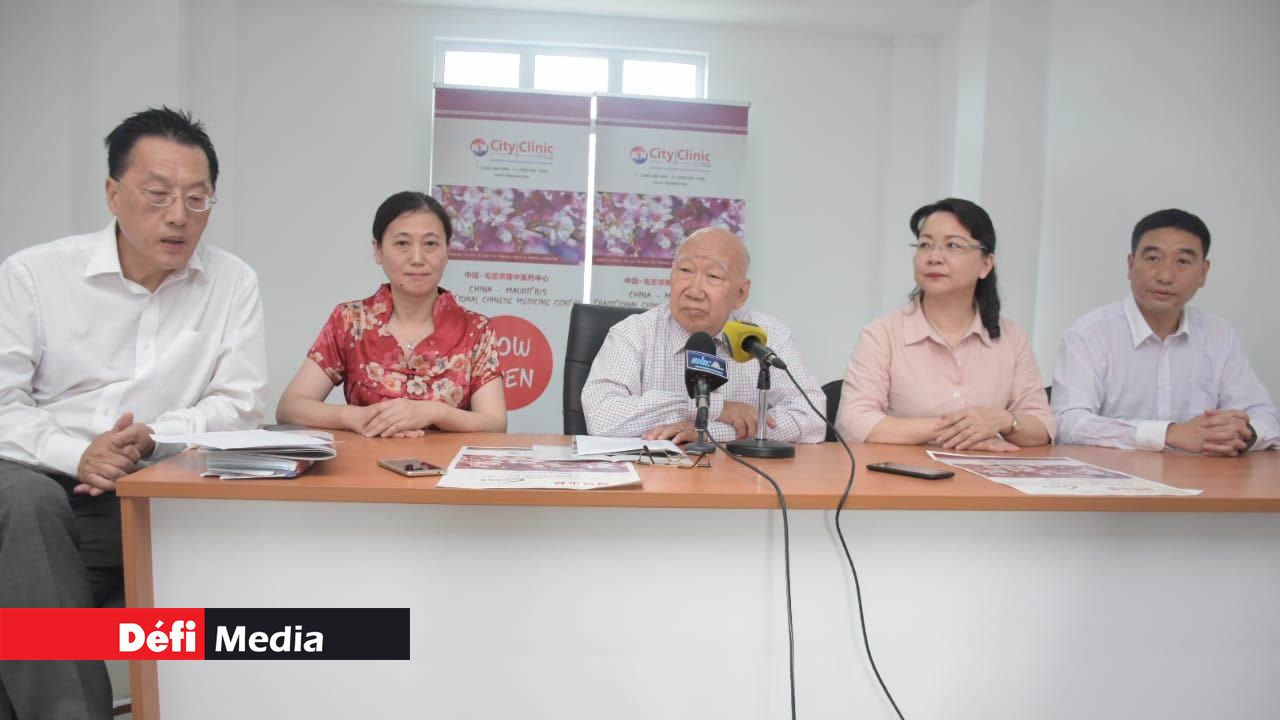 La mise en place d'une école de formation de la médecine traditionnelle chinoise est souhaitée.