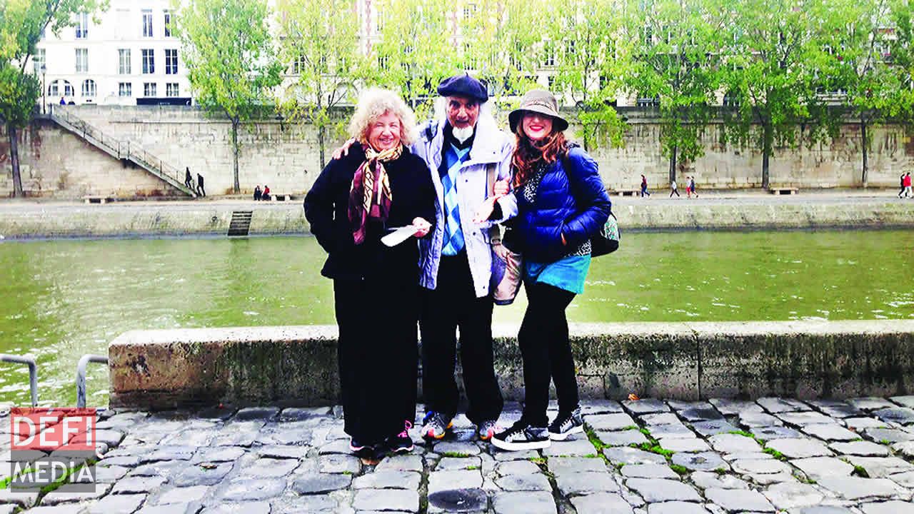 Installé en Californie, il y fonde sa famille. Son épouse Judy, à gauche, et Dawn, sa fille, qui est chercheuse à l’université de Standford.