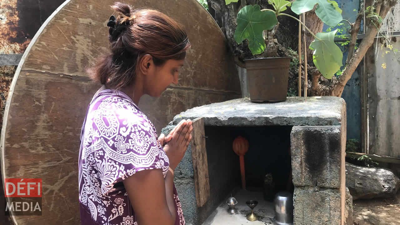 Hema, belle-fille, de Saroj. Dans la mouise à La Ferme