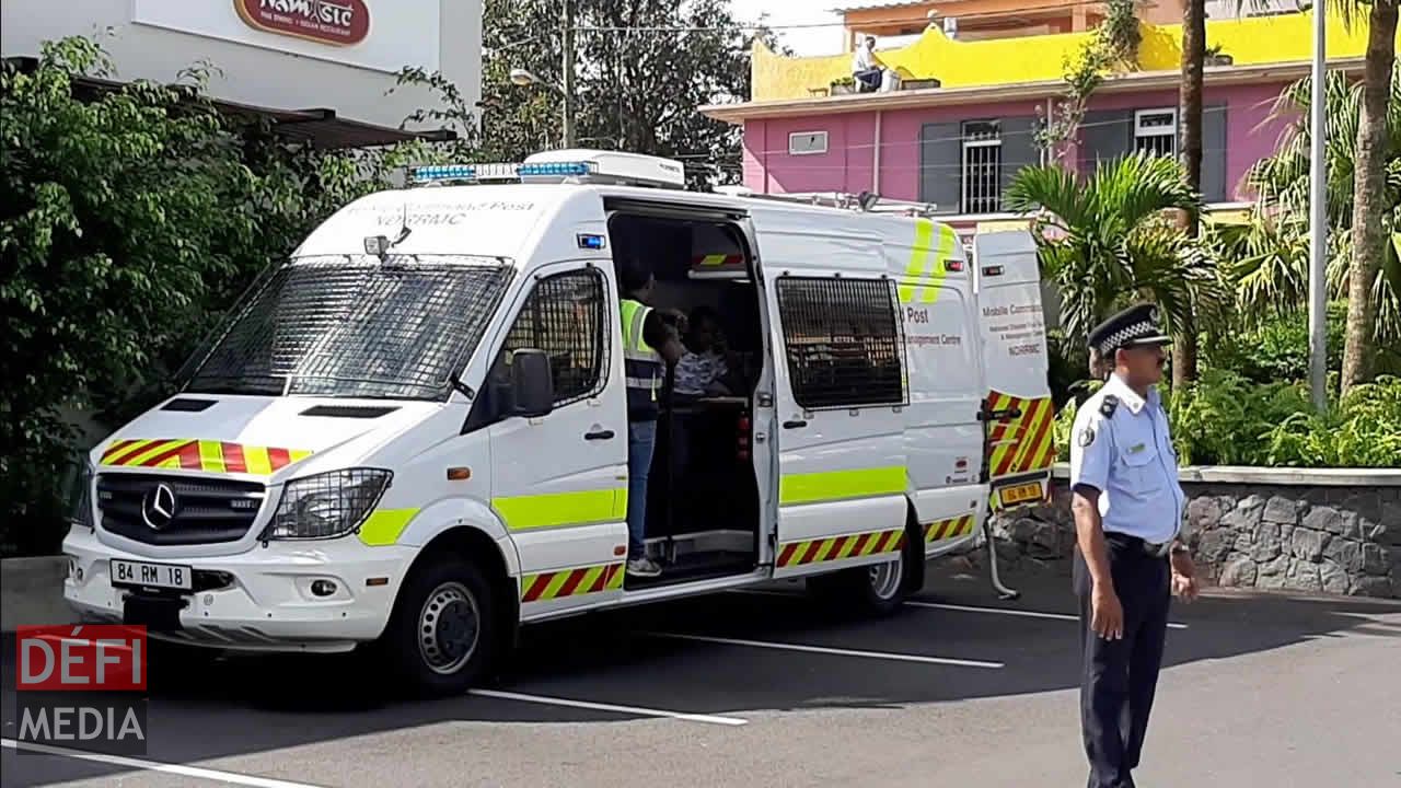 L’équipe du NDRRMC. Simulation d’incendie