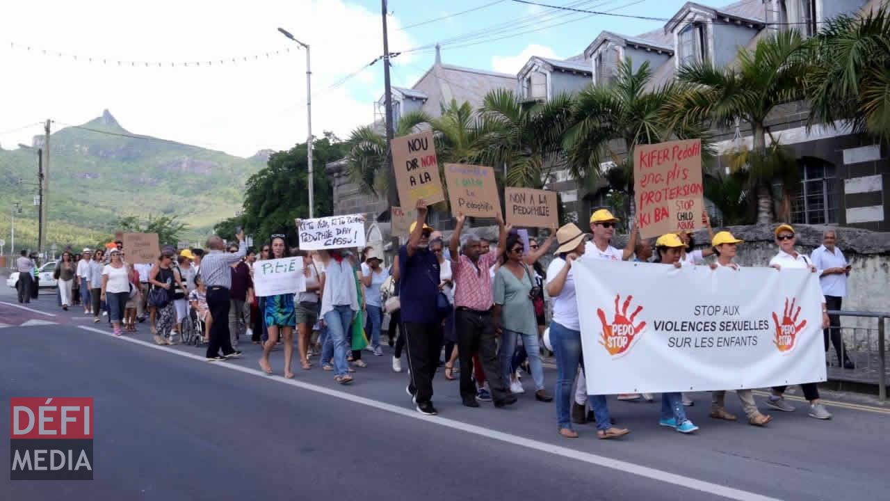 Marche contre la pédophilie