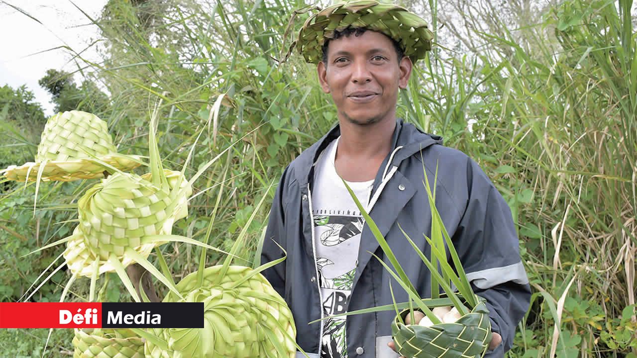 Michael Naicken a abandonné son métier pour se consacrer à la culture de la terre.