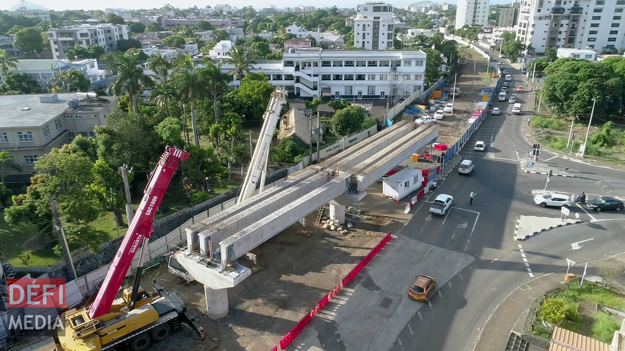 Les grosses structures en béton sont déjà sur place à Rose-Hill.