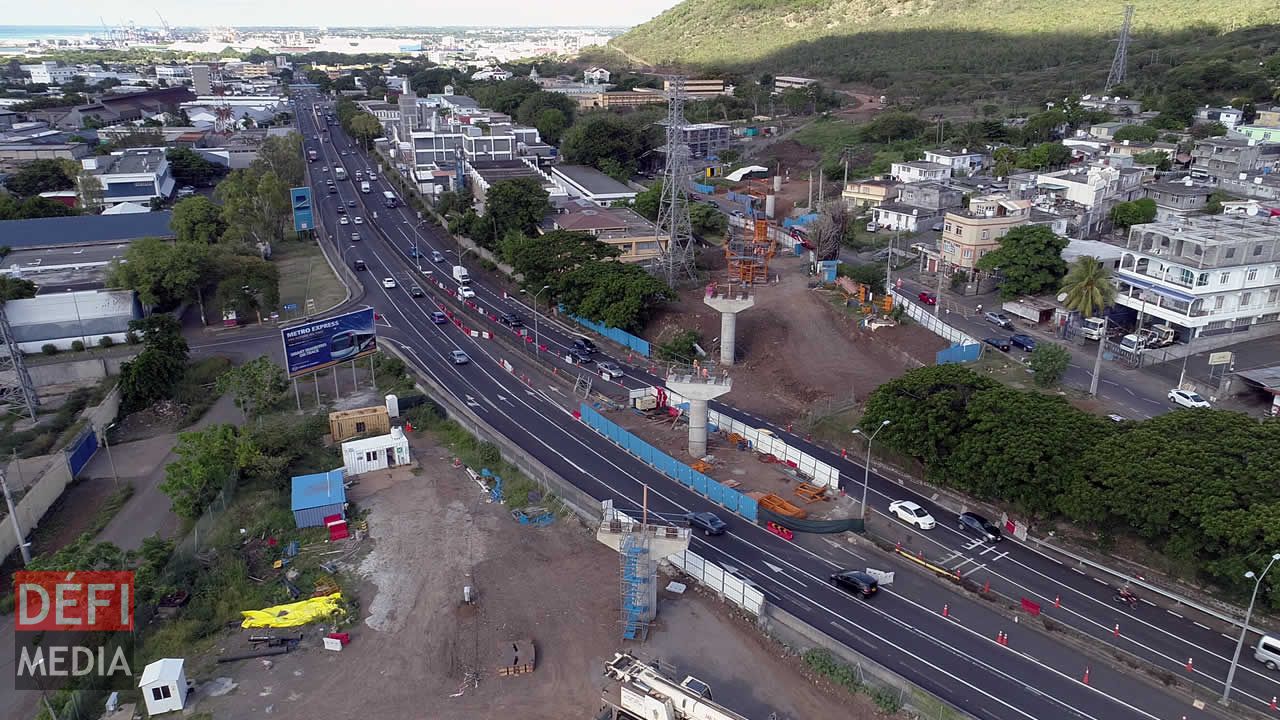 Sur la nouvelle route à Camp-Chapelon à Pailles.