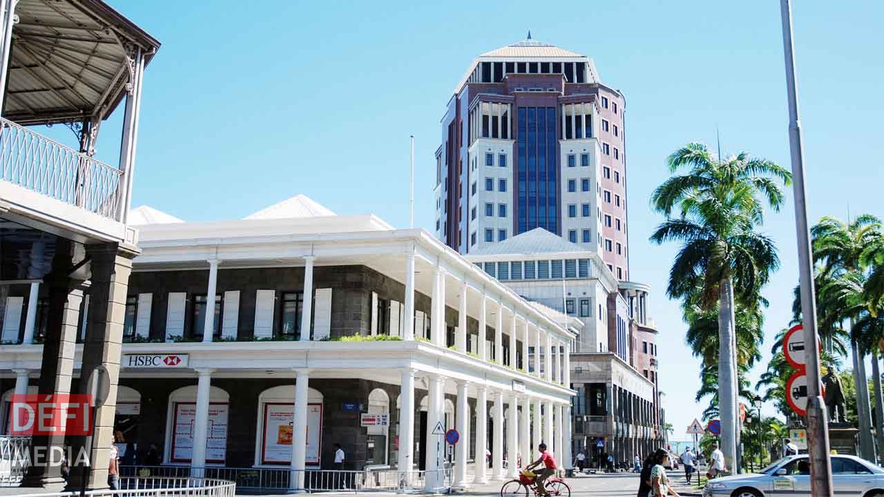 La Bank Development In Mauritius