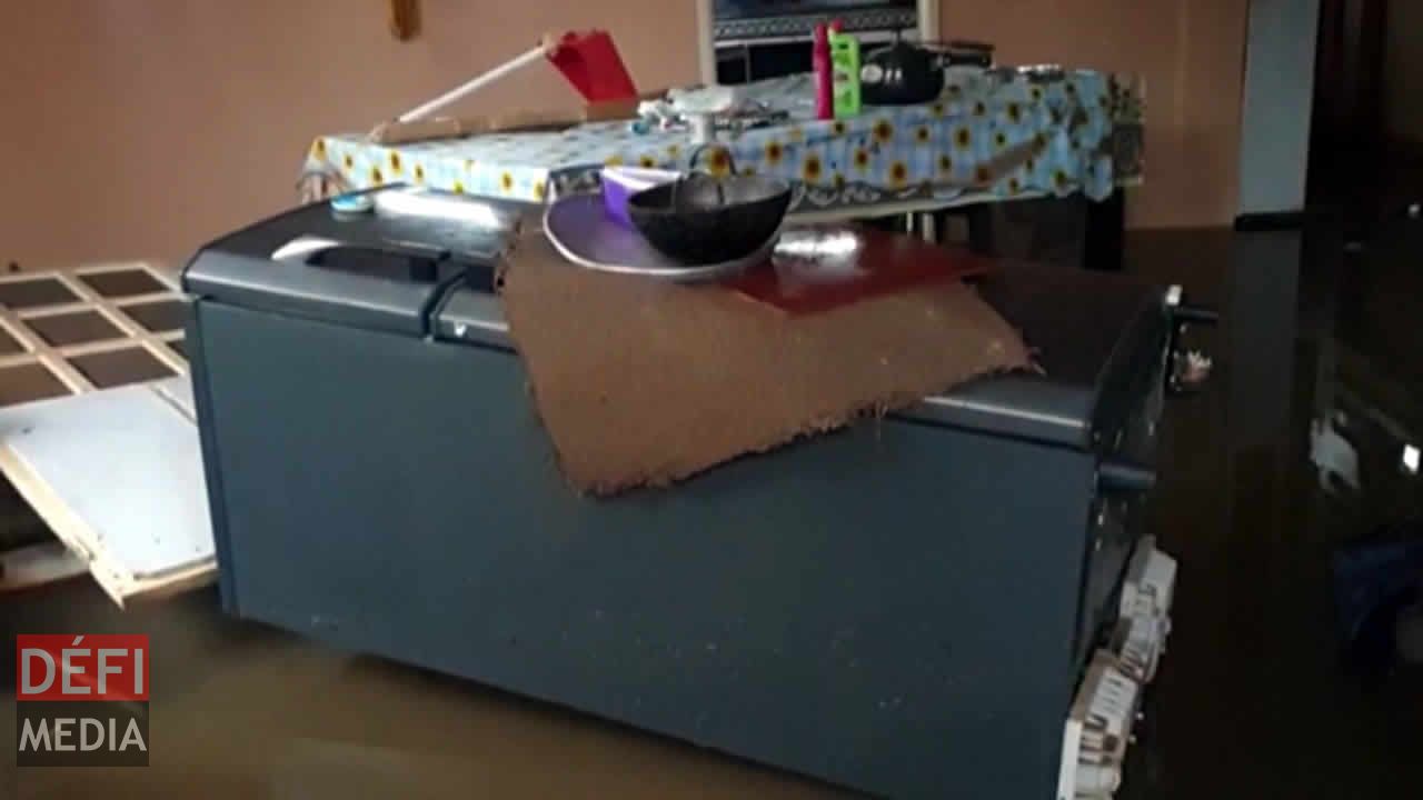 Réfrigérateurs, matelas et fauteuils, entre autres, ont été abîmés. inondation