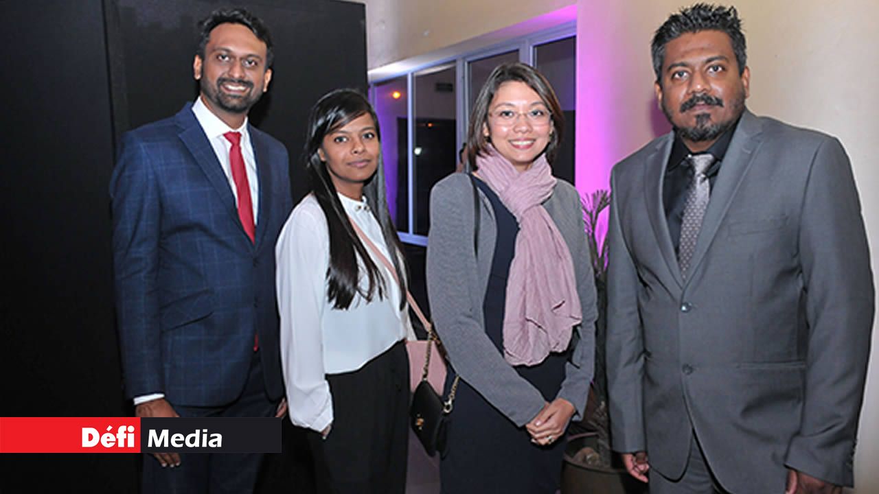 Allwin Naick, Project Manager, Jenyta Appadu, Human Resource Partner, Me Melina Hung, avocate, et Rajiv Ujoodha, Senior Manager.