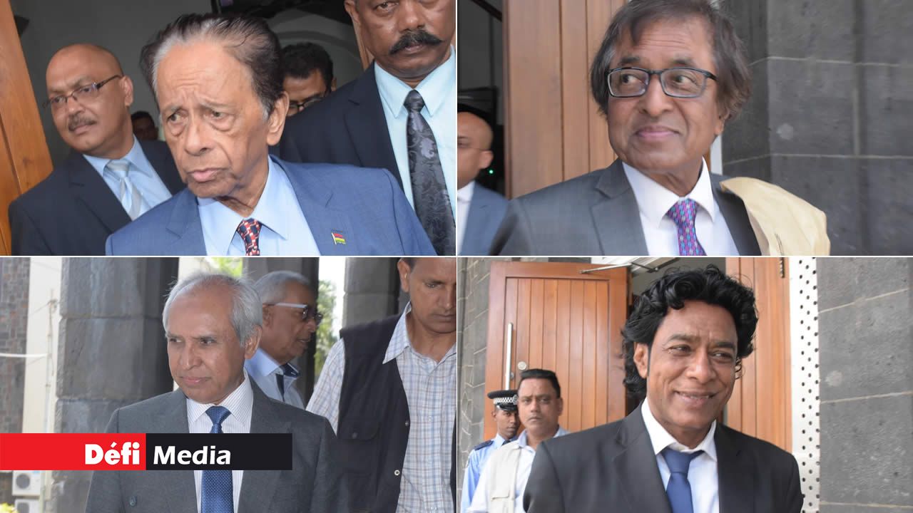 Sir Anerood Jugnauth, Anil Gayan, Anwar Husnoo et Nando Bodha.