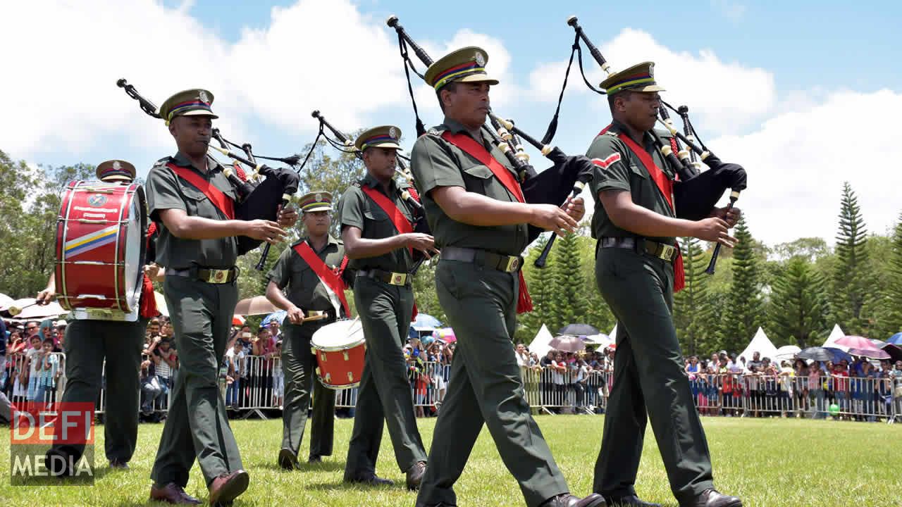 Le groupe musical de la SMF. Kermesse au Gymkhana