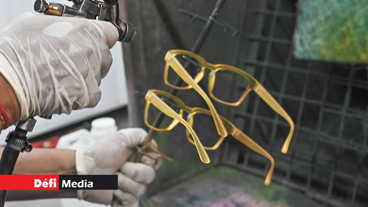 Les montures sont peintes selon la couleur choisie par le client.