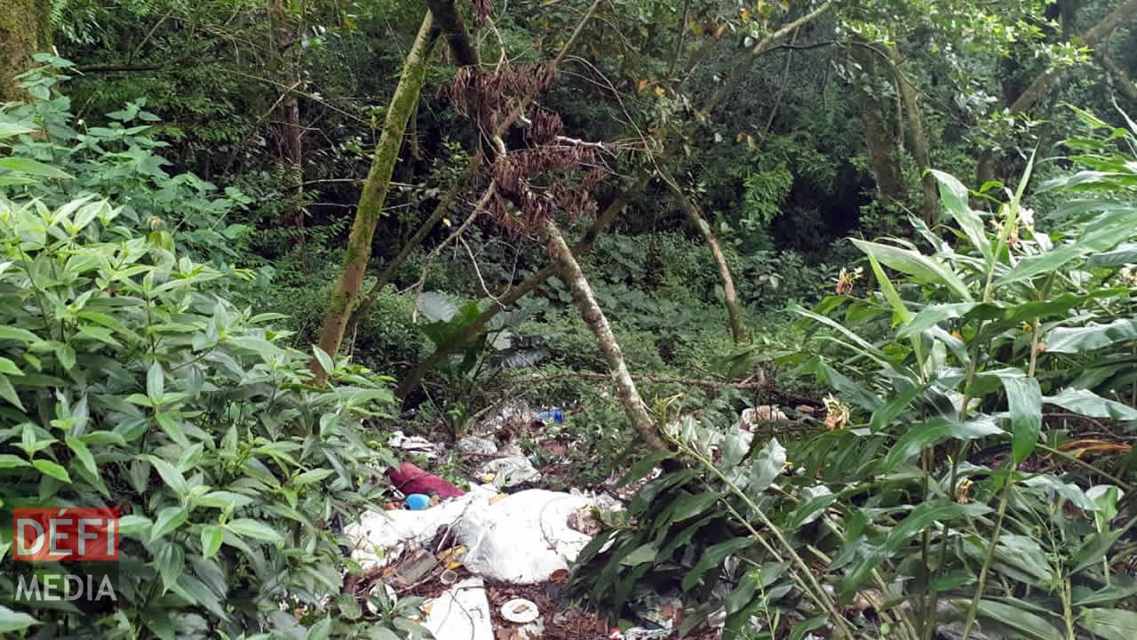 Rutil Sookun a jeté le corps de Shobhanand Bhoyroo dans la nature à Salazie près d’un pont. Meurtre à Ville-Bague