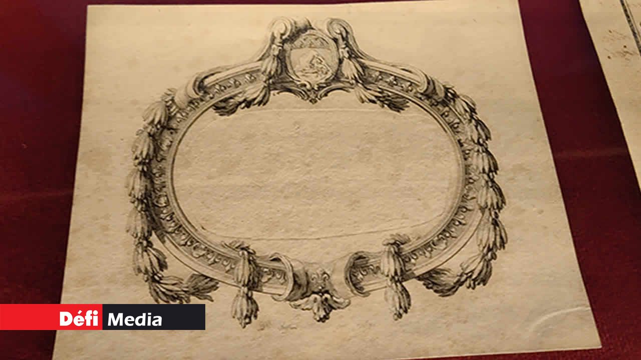 Un projet de billet a été créé par un certain Choffard dans les années 1759. Plusieurs modèles sont exposés au musée de la Banque de Maurice.