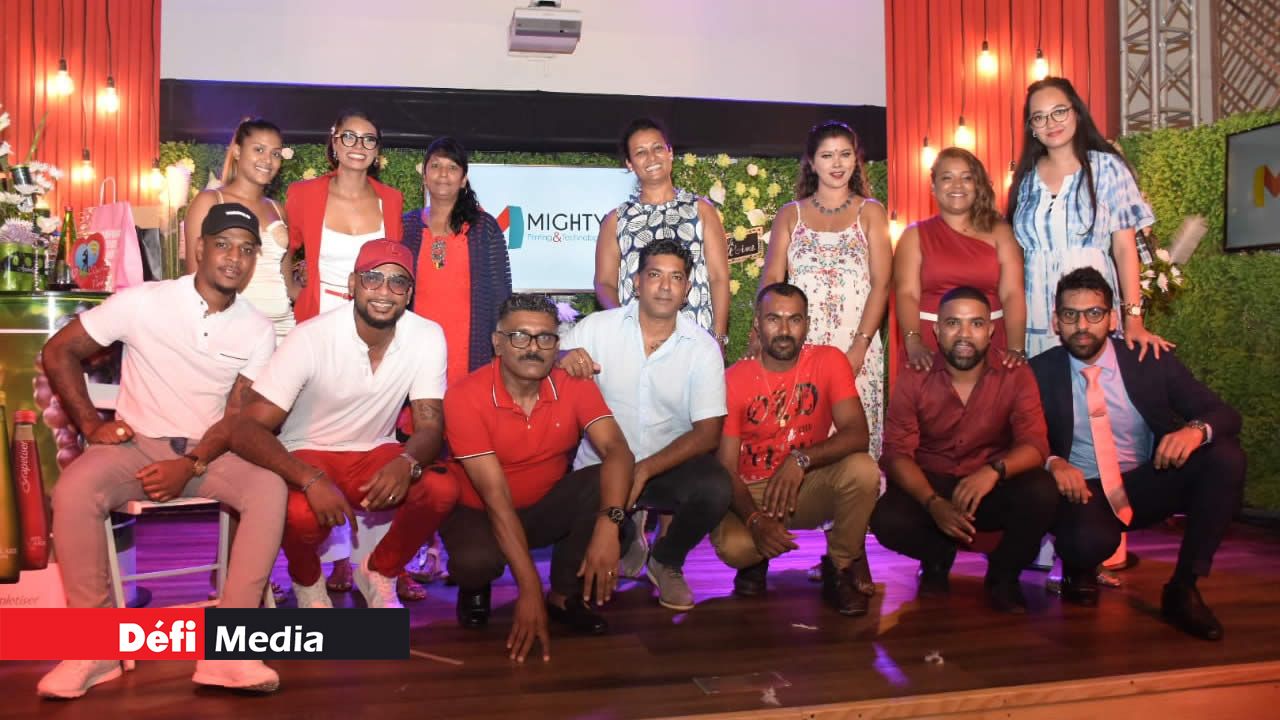 Sept des huit couples participants ont assisté à la finale. Chacun est reparti avec un trophée.