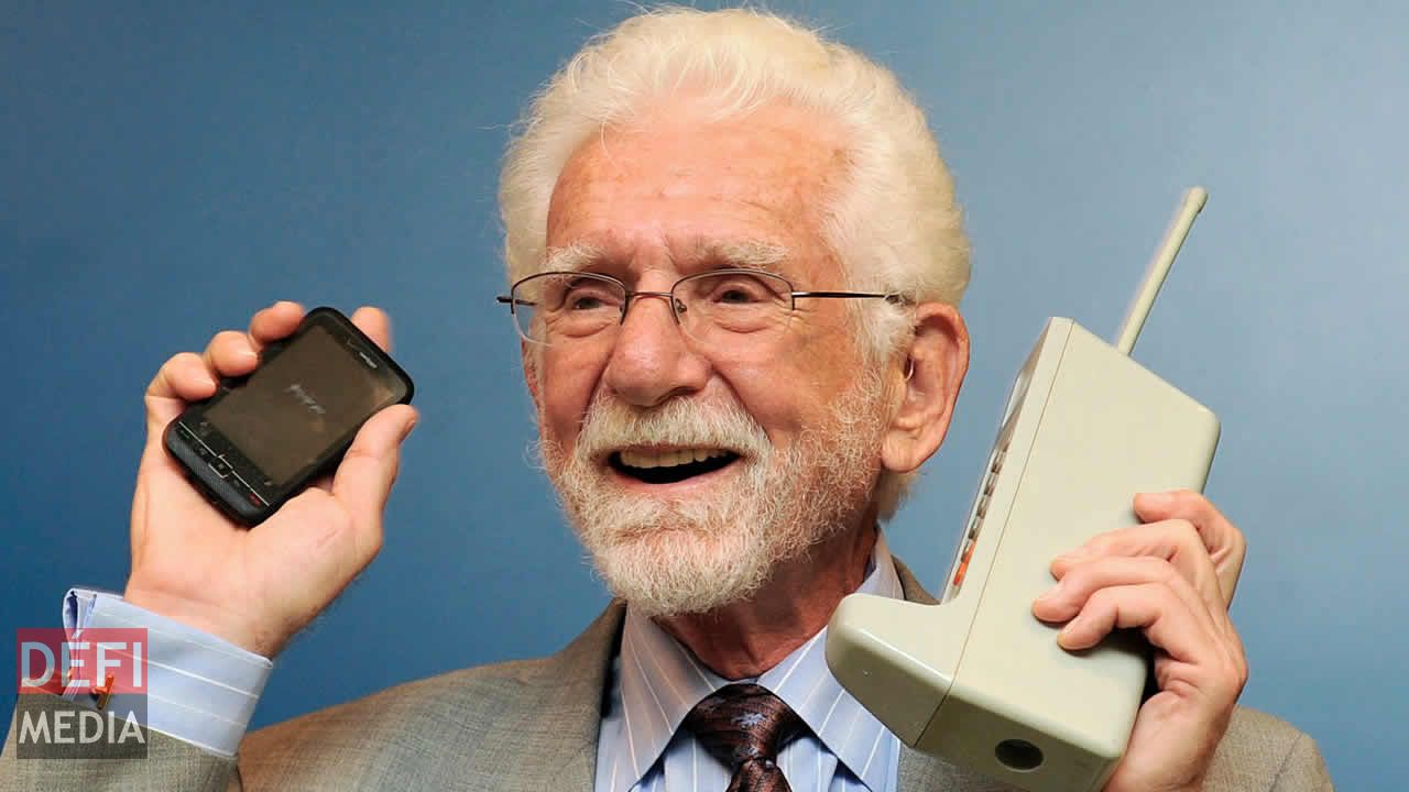 Il y a 50 ans, Martin Cooper, l'inventeur du téléphone portable, passait le  premier appel mobile - France 24