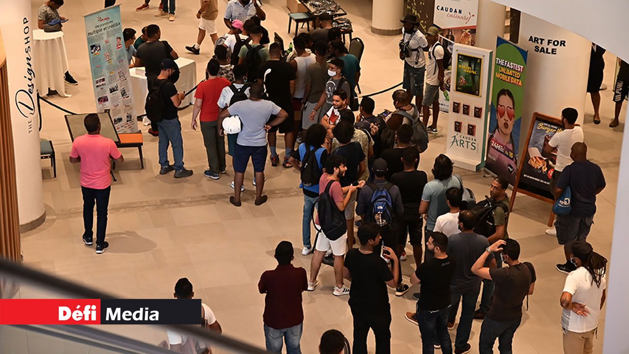 Il fallait faire la queue pour s’inscrire avant le début des activités.
