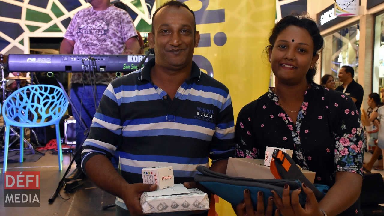 Deepshikha Rajee a terminé en première position, suivi de Riaz Oozeer. Gamat Dan Vilaz