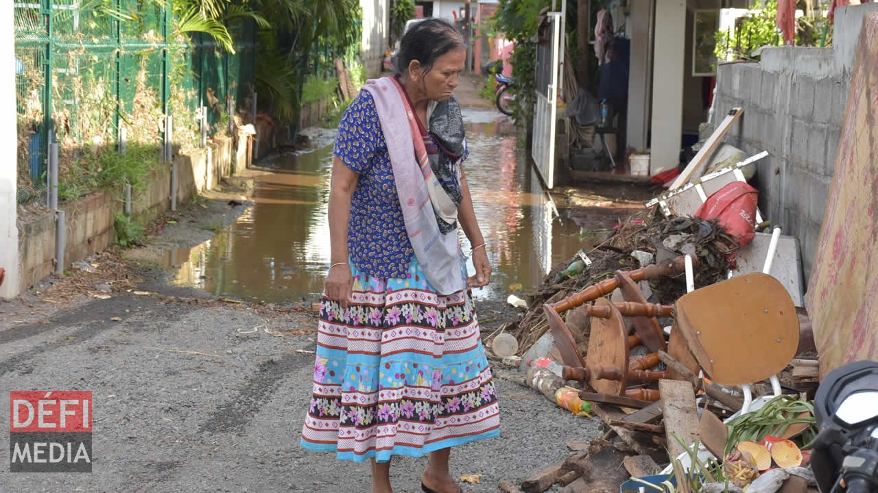 Premjyotee, 79 ans, a été sauvée par son petit-fils Yuvraj. Premjyotee, 79 ans, a été sauvée par son petit-fils Yuvraj.