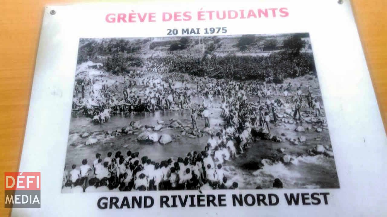 Halte des manifestants à G.R.N.O. le 20 mai 1975.