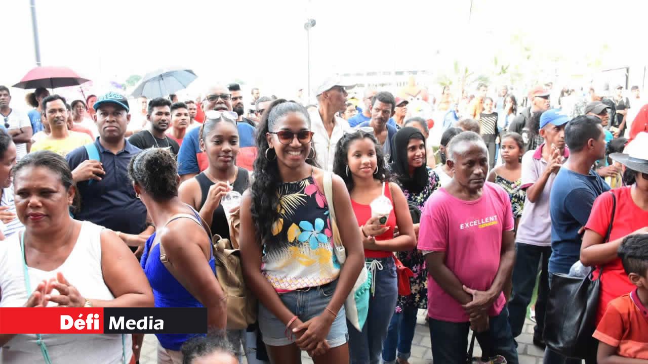 Ils sont nombreux à s’être déplacés pour soutenir les candidats, notamment leurs familles respectives.