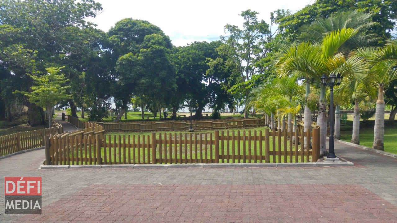 Le magnifique jardin faisant face à la mer. Le musée Frederik Hendrik